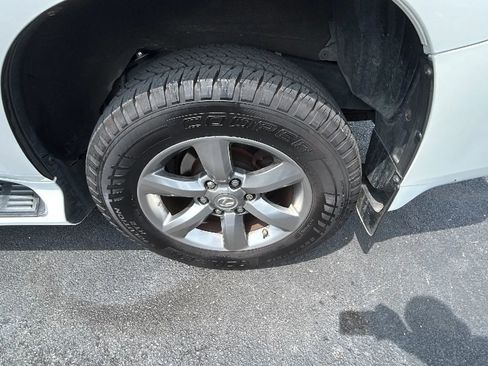 Used 2012 Lexus GX 460 Premium AWD/4WD image 24