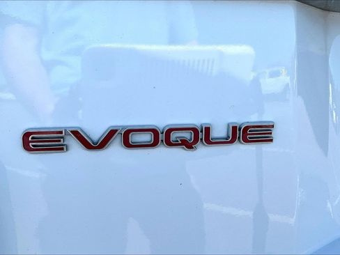 Used 2018 Land Rover Range Rover Evoque HSE Dynamic AWD/4WD image 24