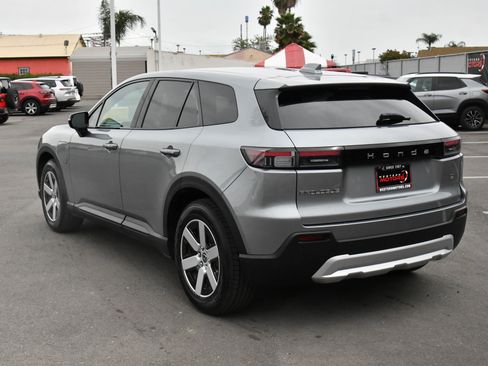 Used 2024 Honda Prologue EX image 6