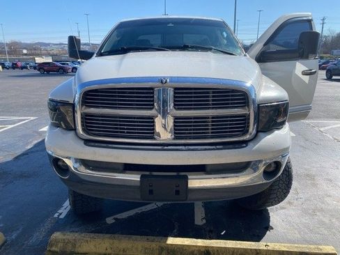Used 2005 Dodge Ram 2500 Truck SLT image 2