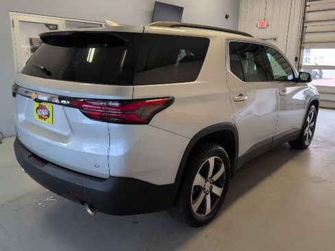 Used 2022 Chevrolet Traverse LT AWD/4WD image 5