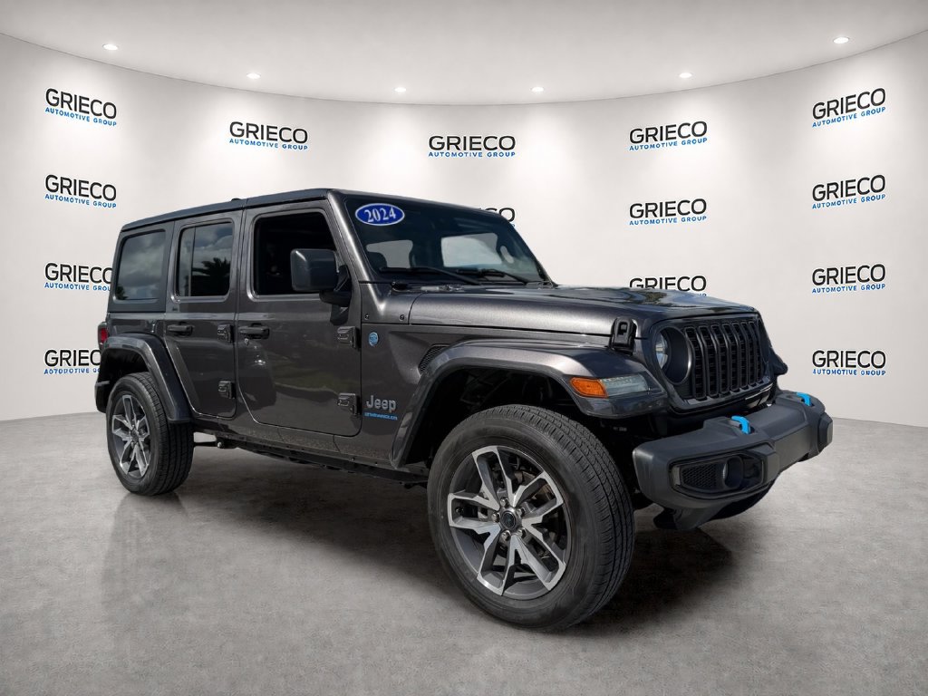 Used 2024 Jeep Wrangler Unlimited AWD/4WD image 1
