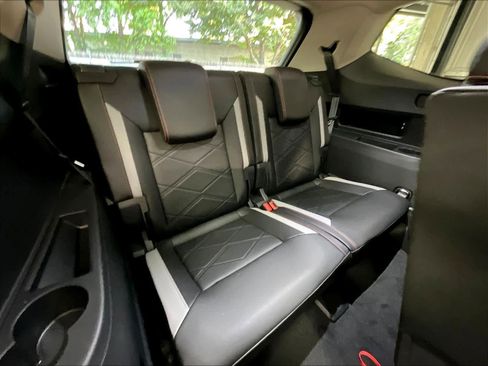 New 2026 Volkswagen Atlas Peak Edition AWD/4WD image 27