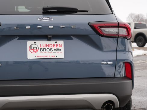 Used 2024 Ford Escape Active image 12