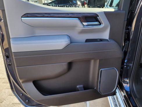 New 2026 GMC Sierra 1500 SLT w/ SLT Premium Plus Package image 42