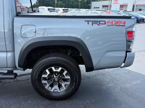 Certified 2020 Toyota Tacoma TRD Off-Road w/ TRD Premium Off Road Package AWD/4WD image 4
