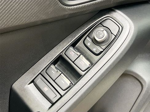 New 2025 Subaru Crosstrek 2.5i Limited image 18