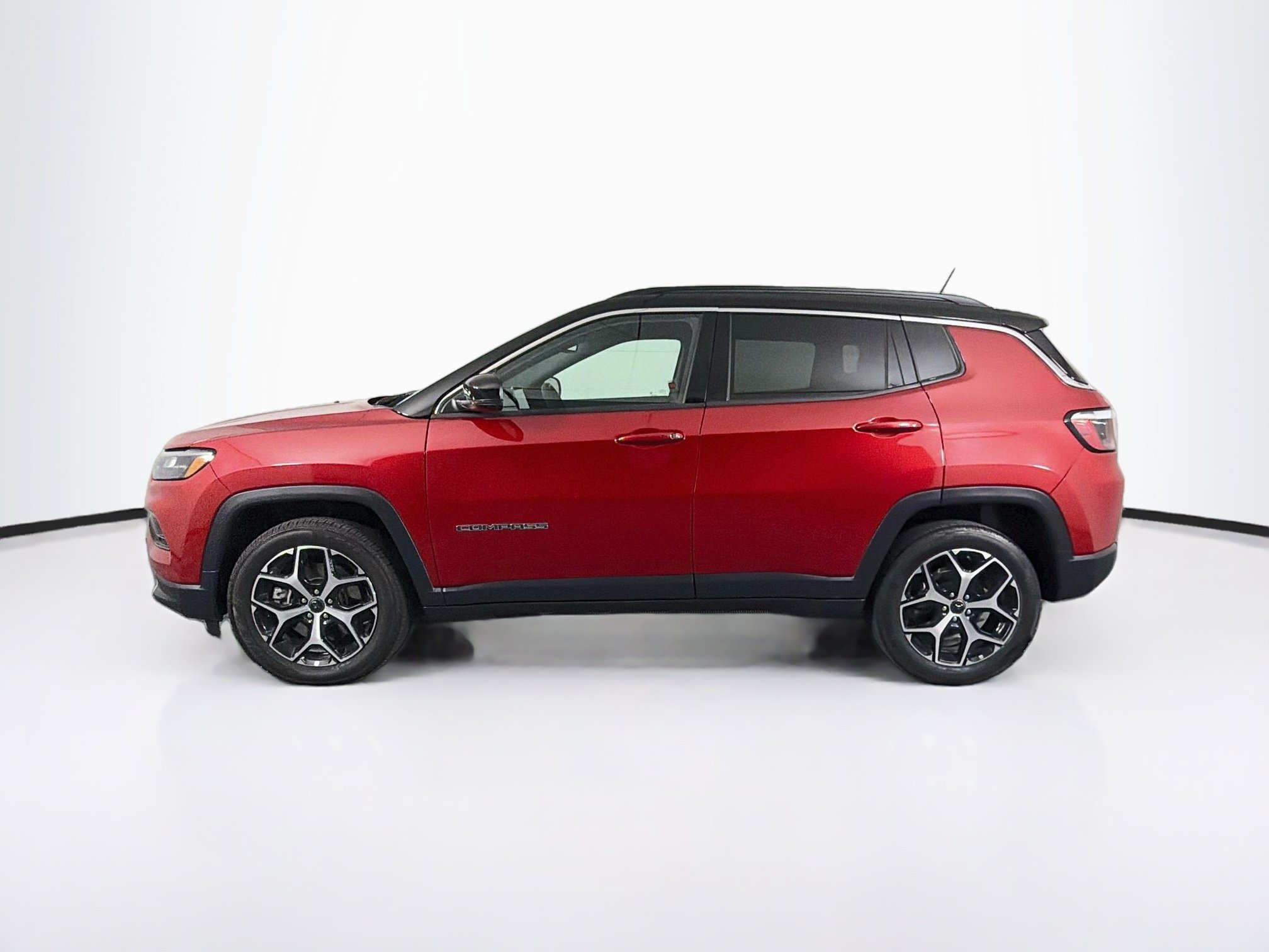 Used 2025 Jeep Compass Limited AWD/4WD image 4