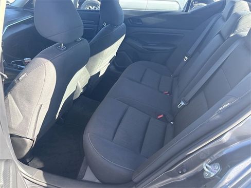 Used 2024 Nissan Altima 2.5 SV image 24