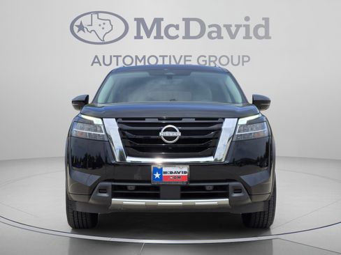 Used 2024 Nissan Pathfinder SL AWD/4WD image 8