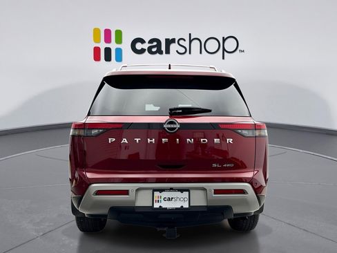 Used 2023 Nissan Pathfinder SL image 4