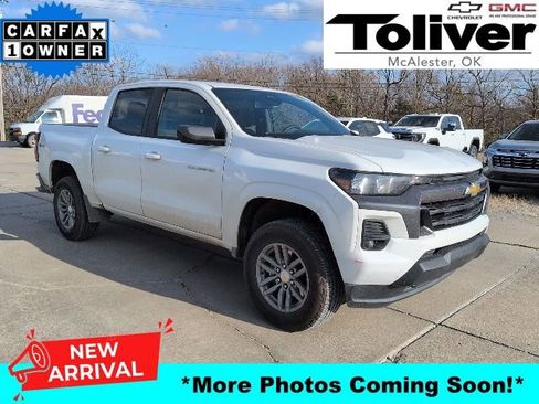 Used 2024 Chevrolet Colorado LT w/ LT Convenience Package II image 1