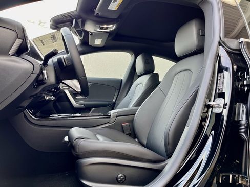 Certified 2025 Mercedes-Benz CLA 250 4MATIC image 3