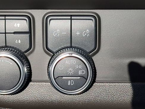 Used 2021 GMC Yukon XL AT4 w/ AT4 Premium Package image 60