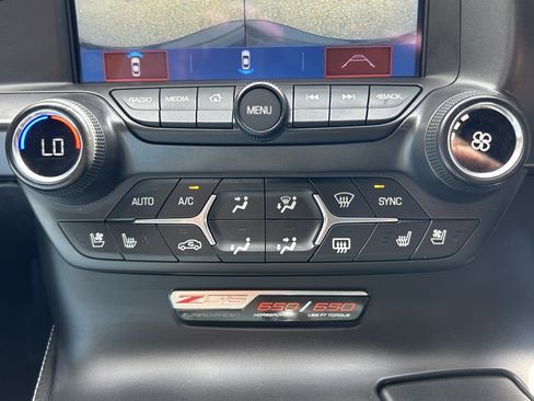Used 2018 Chevrolet Corvette Z06 RWD image 40