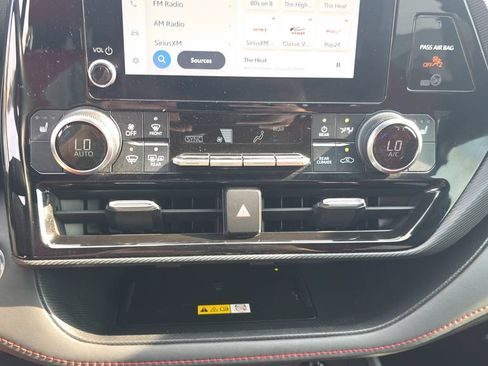 Used 2023 Toyota Highlander XSE FWD image 20