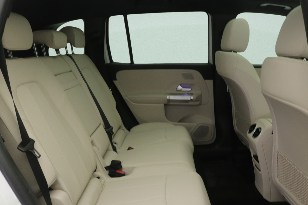 New 2026 Mercedes-Benz GLB 250 image 8