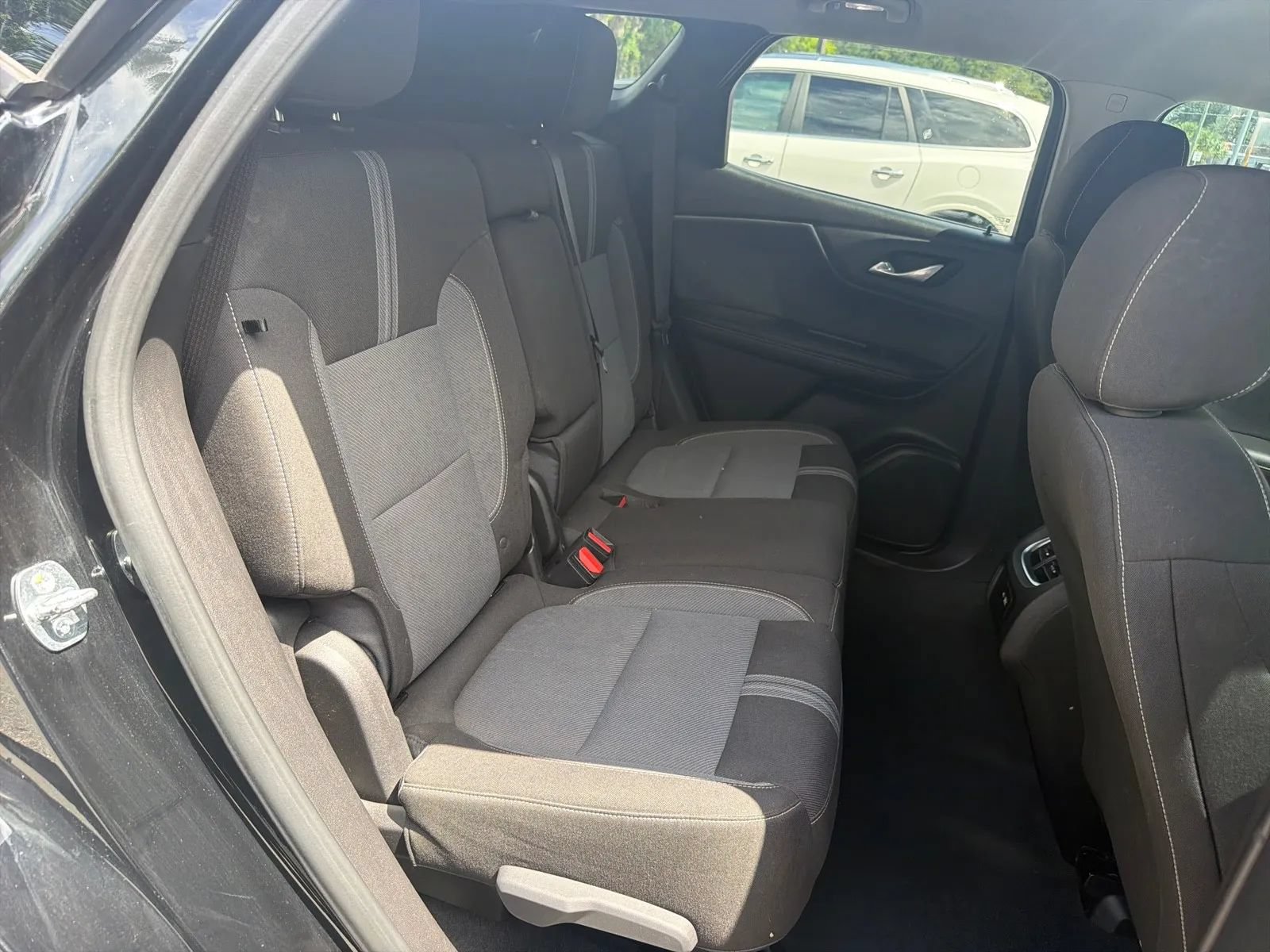 Used 2023 Chevrolet Blazer LT FWD image 18