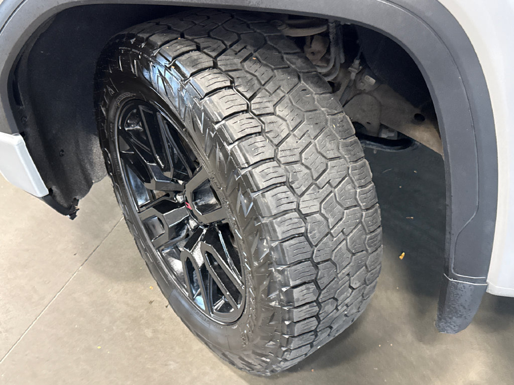 Used 2021 GMC Sierra 1500 Elevation AWD/4WD image 20