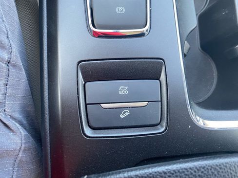 Used 2018 Ford Fusion S FWD image 25
