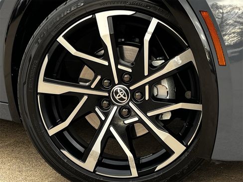 Used 2023 Toyota Prius Prime Premium image 29