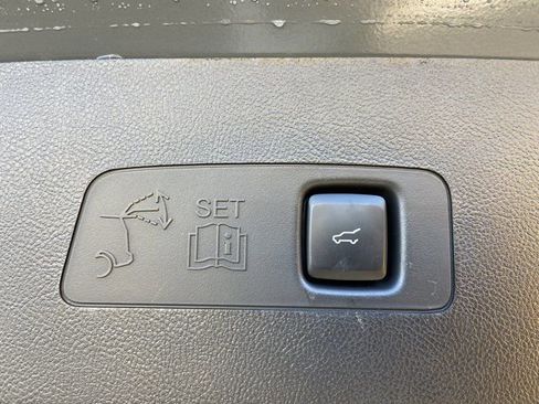 Used 2023 Lincoln Corsair AWD w/ Equipment Group 101A image 30