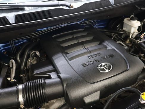 Used 2014 Toyota Tundra SR5 w/ TRD Off Road Package AWD/4WD image 26