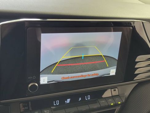 Used 2025 Toyota Camry SE FWD image 29