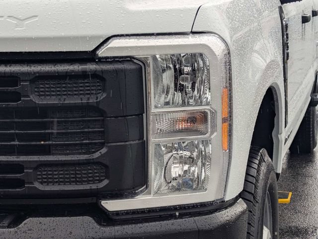 New 2026 Ford F350 XL AWD/4WD image 10