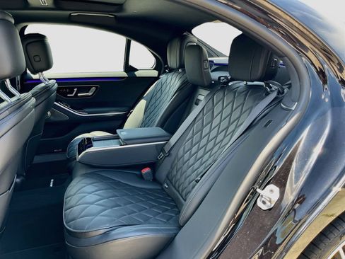 Used 2024 Mercedes-Benz S 580 4MATIC Sedan image 30