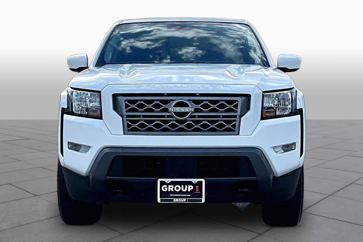 Used 2024 Nissan Frontier SV w/ SV Convenience Package AWD/4WD image 4