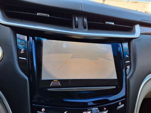 Used 2019 Cadillac XTS Luxury image 24