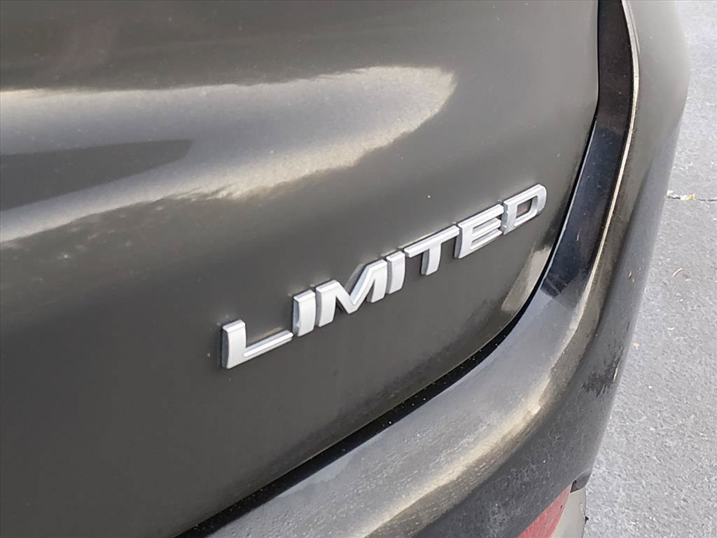 Used 2022 Jeep Compass Limited AWD/4WD image 15