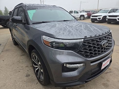 Used 2022 Ford Explorer ST-Line image 15