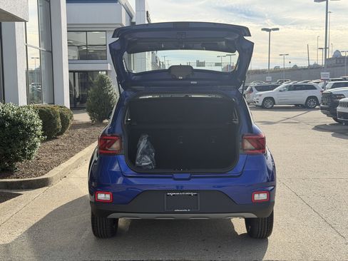 New 2026 Hyundai Venue SEL image 9