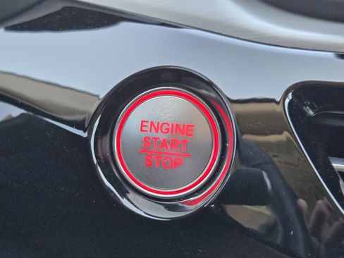 Certified 2025 Acura MDX w/ Technology Package image 20