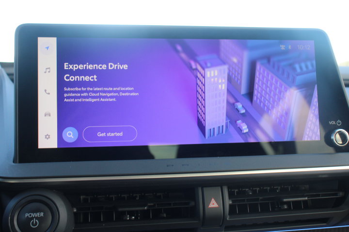Certified 2025 Toyota Prius Limited FWD image 31