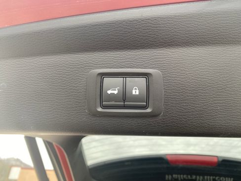 Used 2023 Mitsubishi Outlander SEL image 29