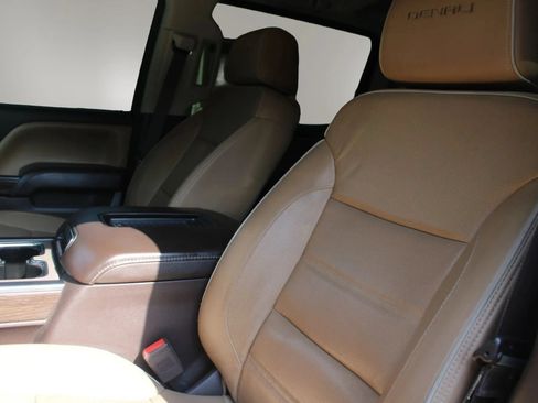 Used 2017 GMC Sierra 1500 Denali w/ Denali Ultimate Package AWD/4WD image 16