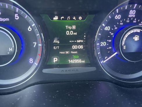 Used 2016 Hyundai Azera image 16