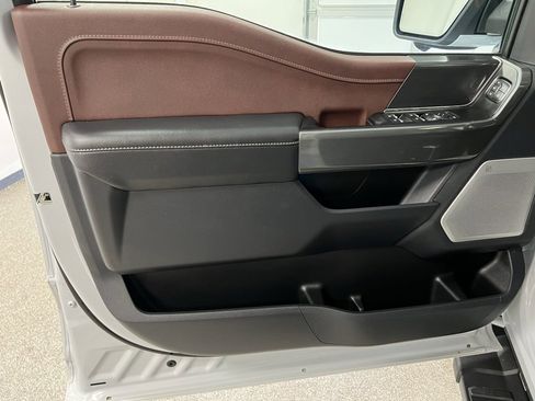 Used 2022 Ford F150 Lariat w/ Equipment Group 502A High image 23