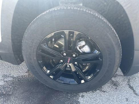 Used 2022 GMC Terrain AT4 w/ Infotainment Package II image 12