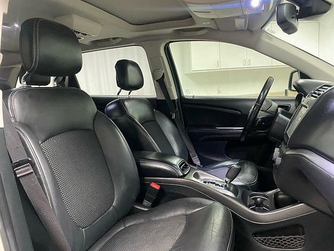 Used 2020 Dodge Journey Crossroad image 14