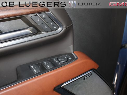 Used 2024 GMC Sierra 2500 Denali Ultimate image 13