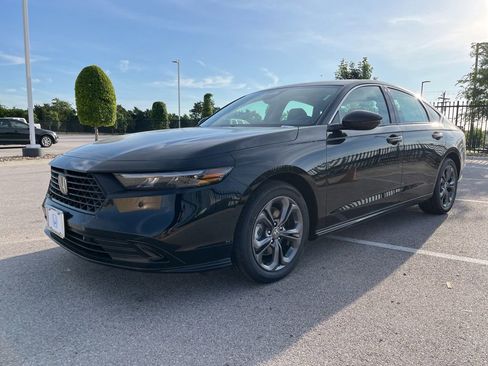 New 2026 Honda Accord EX-L image 1