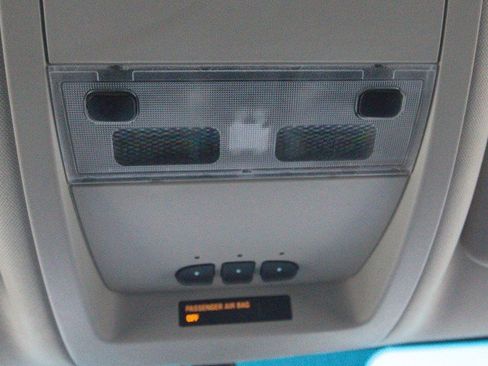 Used 2014 GMC Yukon SLT image 25