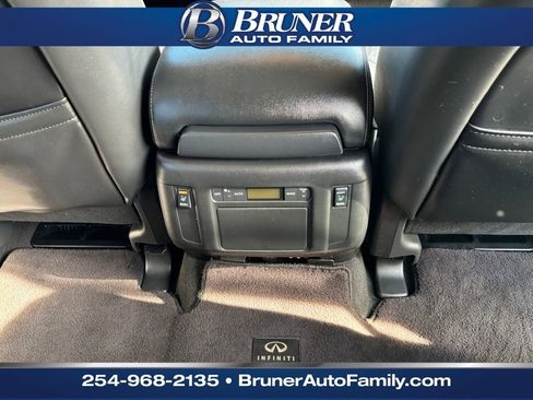 Used 2016 INFINITI QX80 2WD w/ Driver's Assistance Package image 19