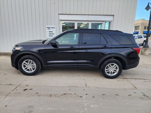 New 2026 Ford Explorer Active image 2