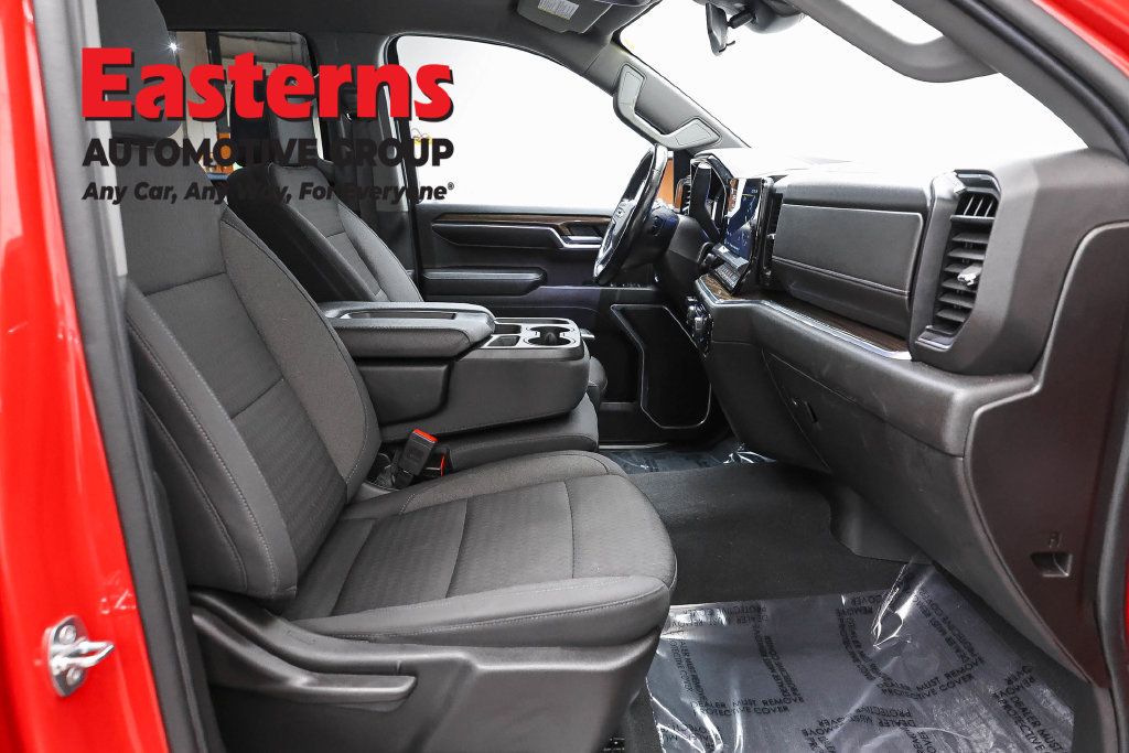 Used 2022 Chevrolet Silverado 1500 LT w/ Convenience Package II AWD/4WD image 25