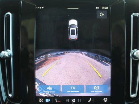 Used 2023 Volvo XC40 B5 Plus w/ Protection Package Premier image 48